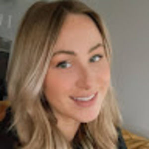 Meet your Posher, Tia